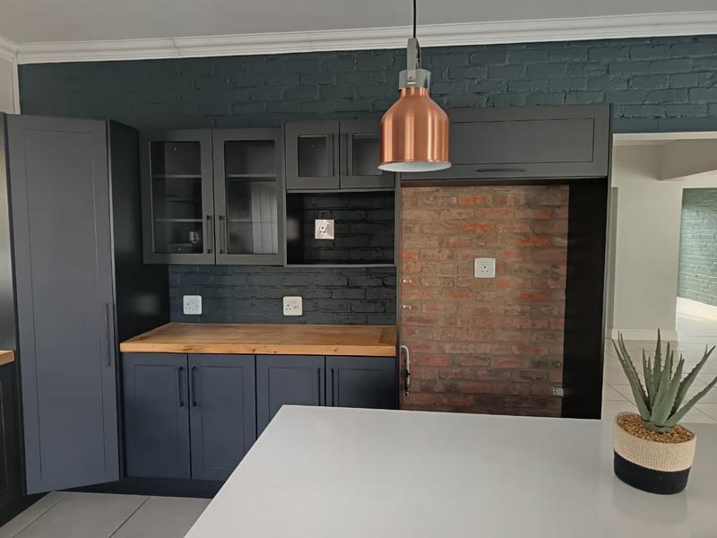 3 Bedroom Property for Sale in Lovemore Park Eastern Cape